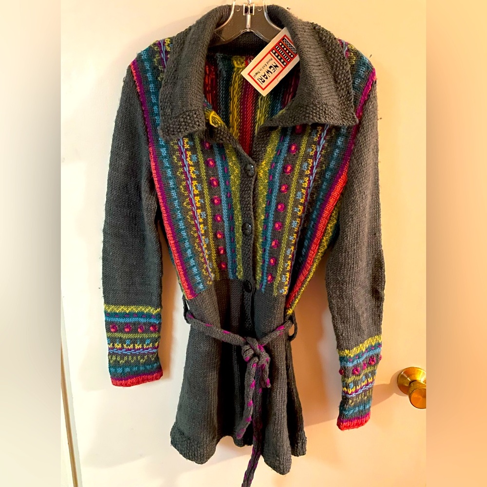 Hand knit in Nepal women’s wool cardigan S/M